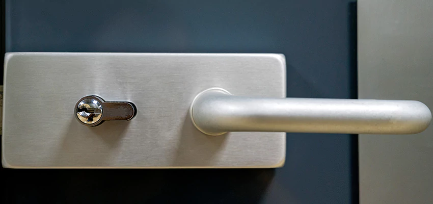 Change Patio Door Locks in Firebaugh, California
